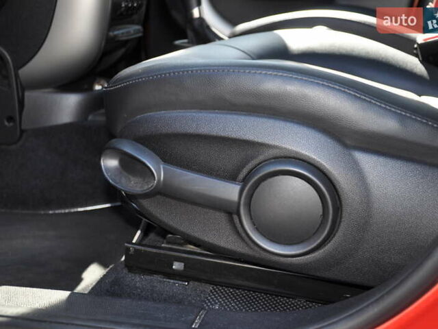 Міні Кантрімен 2012 у Одесі на Automoto.ua Червоний Міні Кантрімен, об'ємом двигуна 1.6 л та пробігом 112 тис. км за 8500 $, фото 13 на Automoto.ua