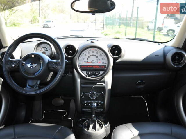 Міні Кантрімен 2012 у Одесі на Automoto.ua Червоний Міні Кантрімен, об'ємом двигуна 1.6 л та пробігом 112 тис. км за 8500 $, фото 15 на Automoto.ua