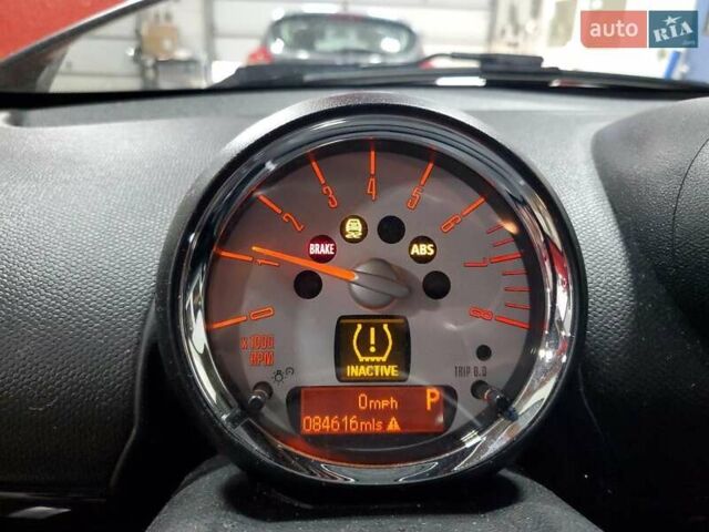 Красный Мини Кантримен, объемом двигателя 1.6 л и пробегом 136 тыс. км за 1000 $, фото 8 на Automoto.ua