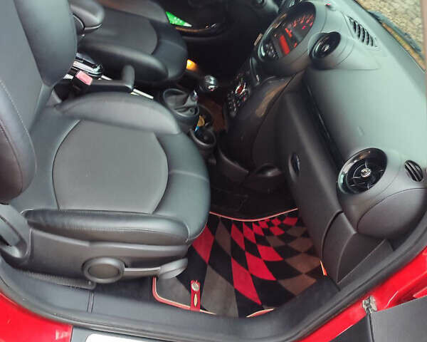 Червоний Міні Кантрімен, об'ємом двигуна 1.6 л та пробігом 188 тис. км за 9300 $, фото 10 на Automoto.ua