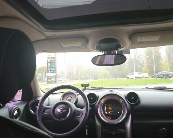 Мини Кантримен 2014 в Житомире на Automoto.ua Красный Мини Кантримен, объемом двигателя 2 л и пробегом 129 тыс. км за 13300 $, фото 30 на Automoto.ua