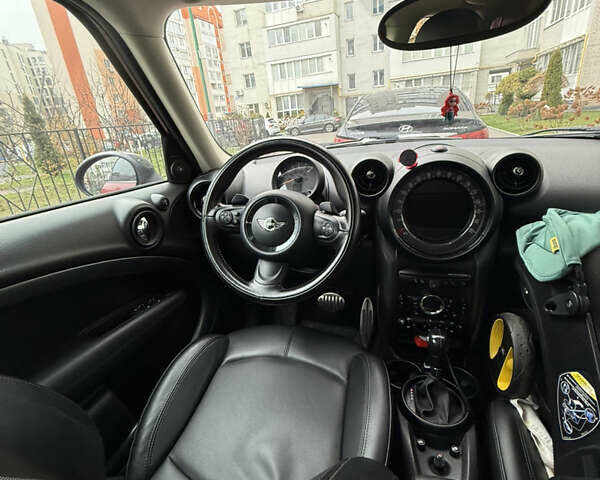 Красный Мини Кантримен, объемом двигателя 1.5 л и пробегом 78 тыс. км за 17500 $, фото 5 на Automoto.ua