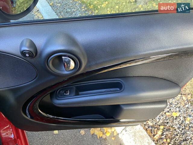 Червоний Міні Кантрімен, об'ємом двигуна 1.6 л та пробігом 80 тис. км за 13900 $, фото 29 на Automoto.ua