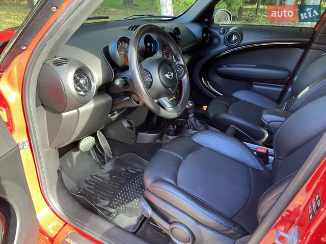 Червоний Міні Кантрімен, об'ємом двигуна 1.6 л та пробігом 80 тис. км за 13900 $, фото 23 на Automoto.ua
