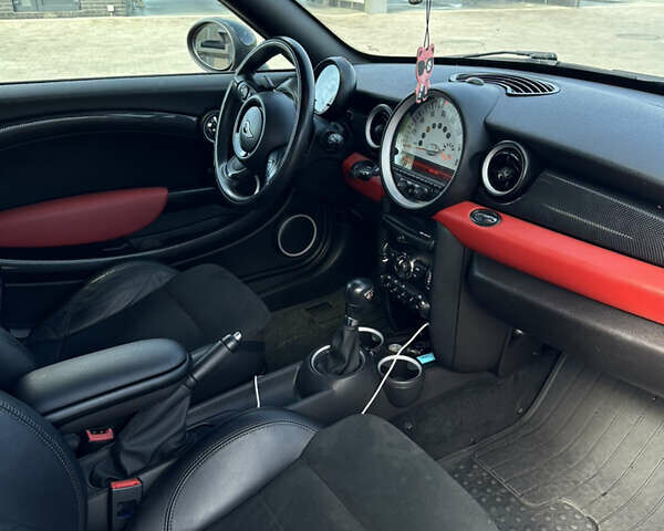 Мини Кантримен, объемом двигателя 1.6 л и пробегом 110 тыс. км за 9000 $, фото 8 на Automoto.ua