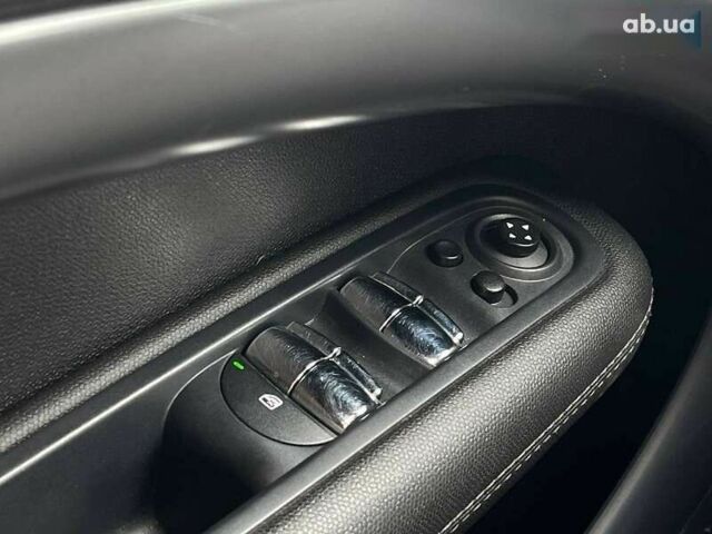 Мини Кантримен, объемом двигателя 1.6 л и пробегом 171 тыс. км за 11950 $, фото 18 на Automoto.ua