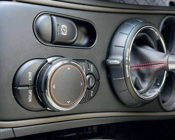 Міні Кантрімен, об'ємом двигуна 2 л та пробігом 71 тис. км за 19300 $, фото 16 на Automoto.ua