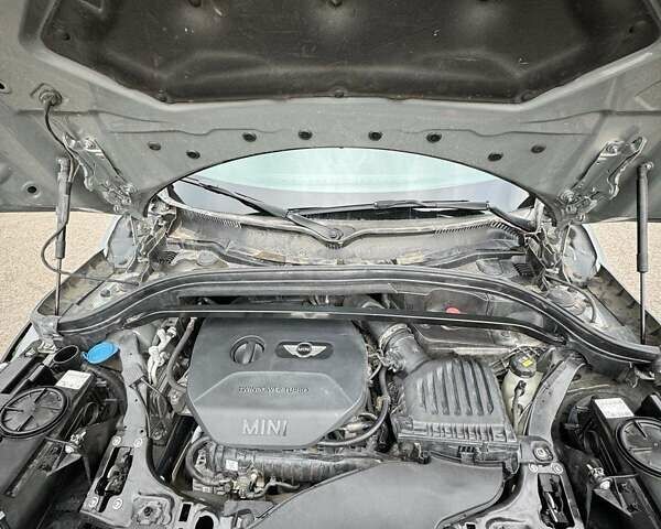 Мини Кантримен, объемом двигателя 1.5 л и пробегом 75 тыс. км за 16500 $, фото 7 на Automoto.ua