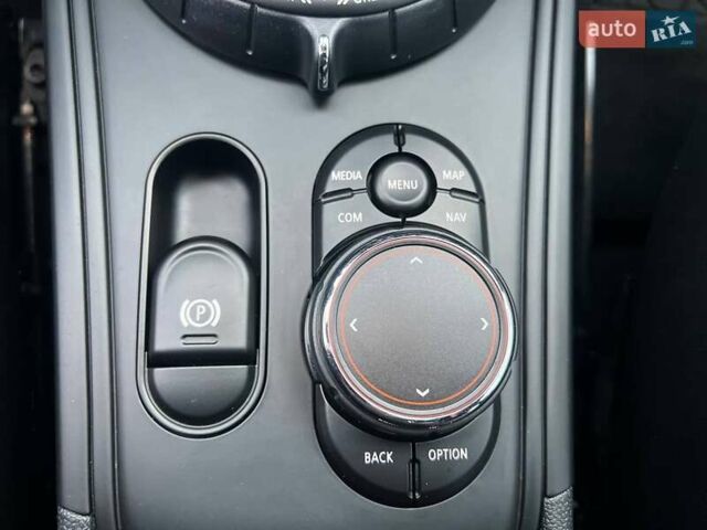 Мини Кантримен, объемом двигателя 2 л и пробегом 92 тыс. км за 18900 $, фото 31 на Automoto.ua