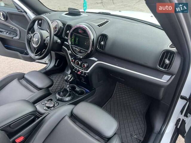 Мини Кантримен, объемом двигателя 2 л и пробегом 92 тыс. км за 18900 $, фото 28 на Automoto.ua