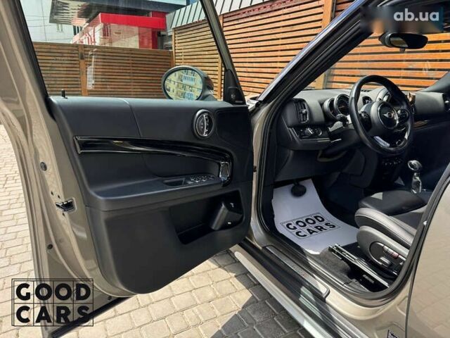 Міні Кантрімен, об'ємом двигуна 2 л та пробігом 92 тис. км за 19500 $, фото 9 на Automoto.ua