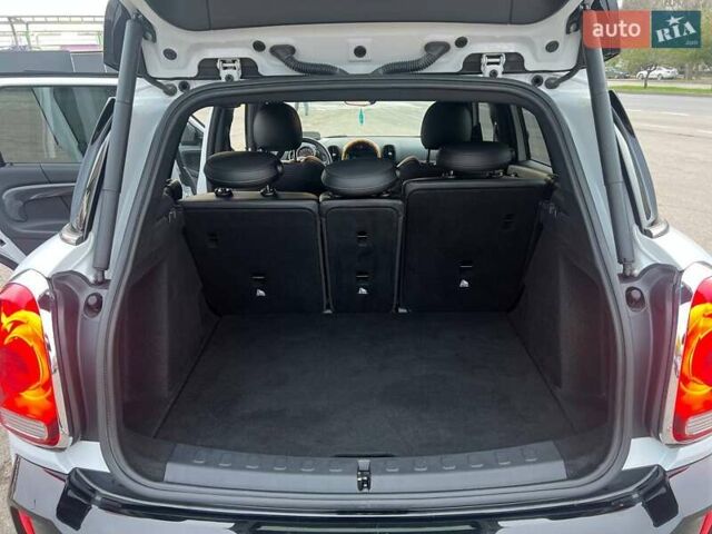 Мини Кантримен, объемом двигателя 2 л и пробегом 92 тыс. км за 18900 $, фото 27 на Automoto.ua