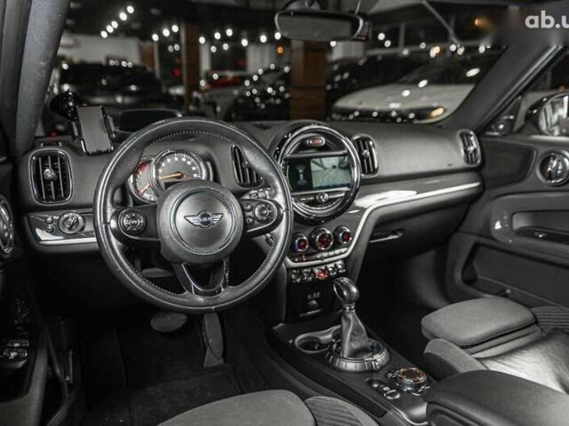 Міні Кантрімен, об'ємом двигуна 2 л та пробігом 75 тис. км за 18900 $, фото 4 на Automoto.ua