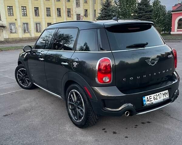 Мини Кантримен, объемом двигателя 1.6 л и пробегом 153 тыс. км за 9000 $, фото 4 на Automoto.ua