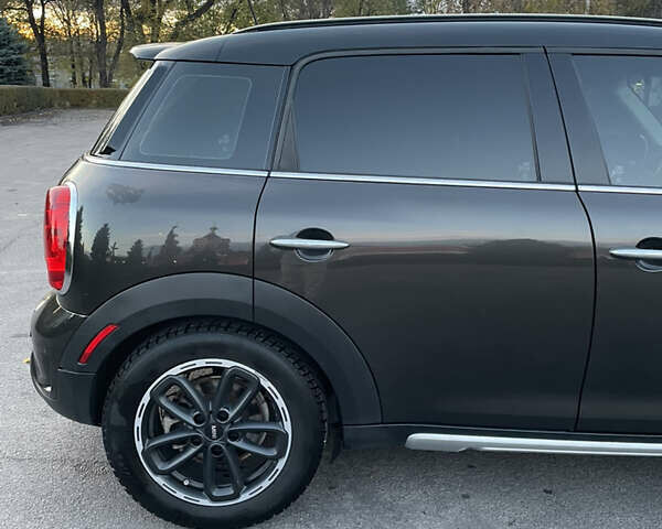 Мини Кантримен, объемом двигателя 1.6 л и пробегом 153 тыс. км за 9000 $, фото 17 на Automoto.ua