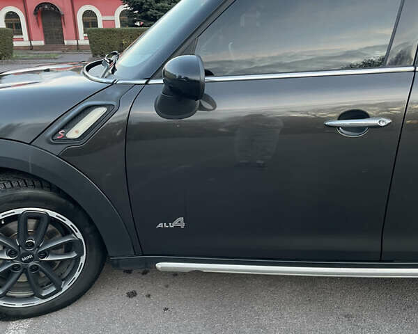 Мини Кантримен, объемом двигателя 1.6 л и пробегом 153 тыс. км за 9000 $, фото 15 на Automoto.ua