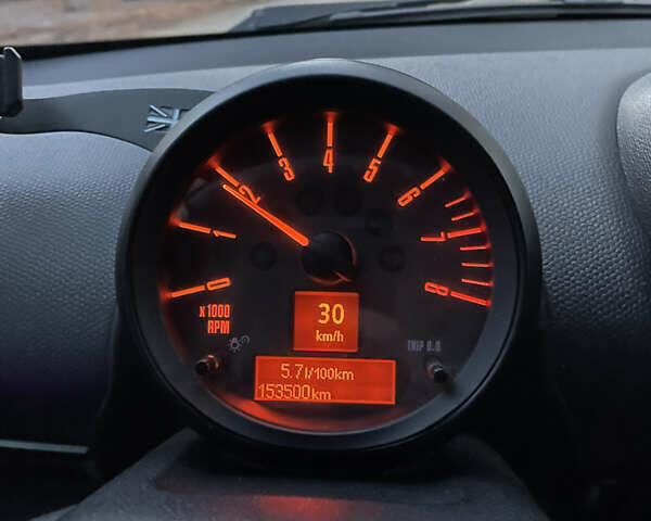 Мини Кантримен, объемом двигателя 1.6 л и пробегом 153 тыс. км за 9000 $, фото 5 на Automoto.ua