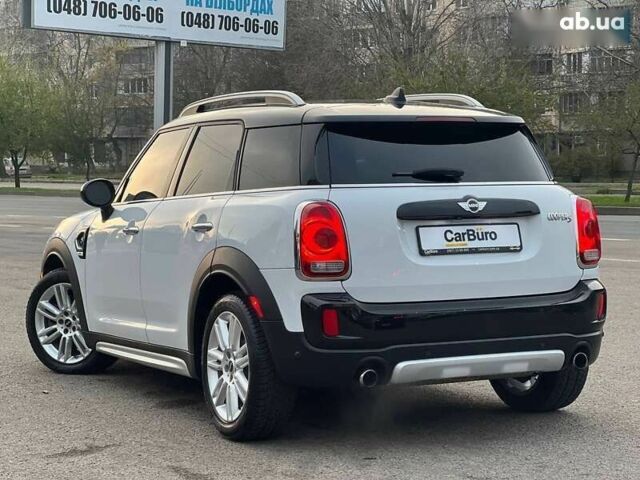 Мини Кантримен, объемом двигателя 2 л и пробегом 92 тыс. км за 18900 $, фото 7 на Automoto.ua