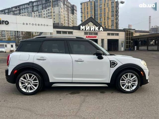 Мини Кантримен, объемом двигателя 2 л и пробегом 92 тыс. км за 18900 $, фото 11 на Automoto.ua