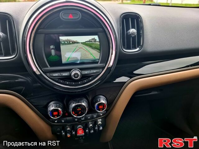 Міні Кантрімен, об'ємом двигуна 2 л та пробігом 88 тис. км за 19900 $, фото 4 на Automoto.ua