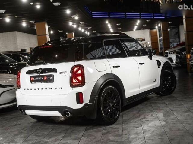 Мини Кантримен, объемом двигателя 2 л и пробегом 50 тыс. км за 33900 $, фото 5 на Automoto.ua