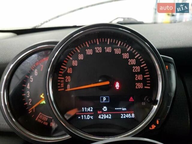 Мини Кантримен, объемом двигателя 1.5 л и пробегом 68 тыс. км за 3700 $, фото 8 на Automoto.ua