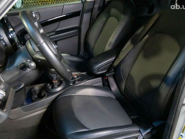 Мини Кантримен, объемом двигателя 1.5 л и пробегом 55 тыс. км за 22500 $, фото 13 на Automoto.ua