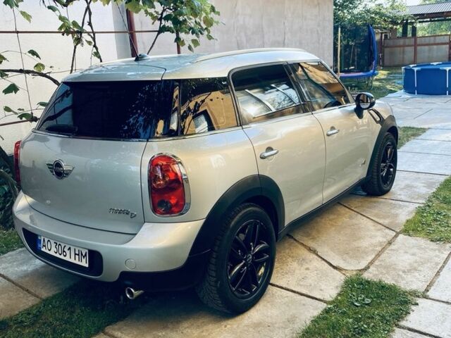 Серый Мини Кантримен, объемом двигателя 2 л и пробегом 225 тыс. км за 11000 $, фото 5 на Automoto.ua