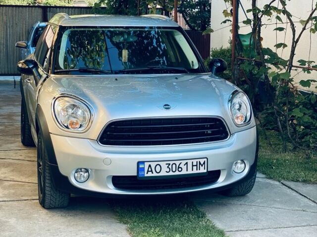 Серый Мини Кантримен, объемом двигателя 2 л и пробегом 225 тыс. км за 11000 $, фото 3 на Automoto.ua