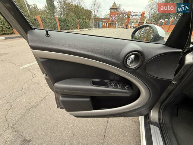 Серый Мини Кантримен, объемом двигателя 2 л и пробегом 149 тыс. км за 13800 $, фото 59 на Automoto.ua