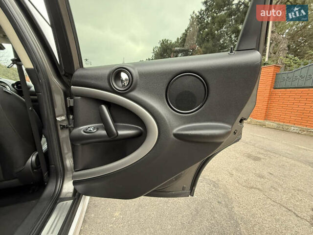 Серый Мини Кантримен, объемом двигателя 2 л и пробегом 149 тыс. км за 13800 $, фото 41 на Automoto.ua