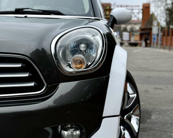 Серый Мини Кантримен, объемом двигателя 2 л и пробегом 149 тыс. км за 13800 $, фото 7 на Automoto.ua