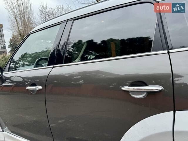 Сірий Міні Кантрімен, об'ємом двигуна 2 л та пробігом 149 тис. км за 13800 $, фото 13 на Automoto.ua