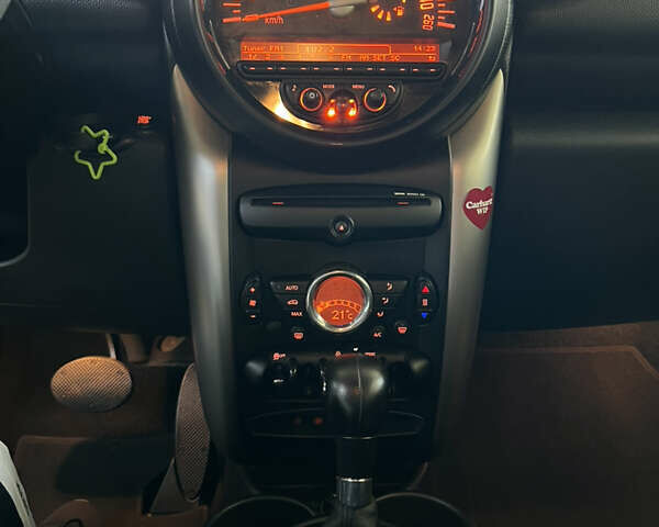 Серый Мини Кантримен, объемом двигателя 1.6 л и пробегом 100 тыс. км за 9999 $, фото 9 на Automoto.ua