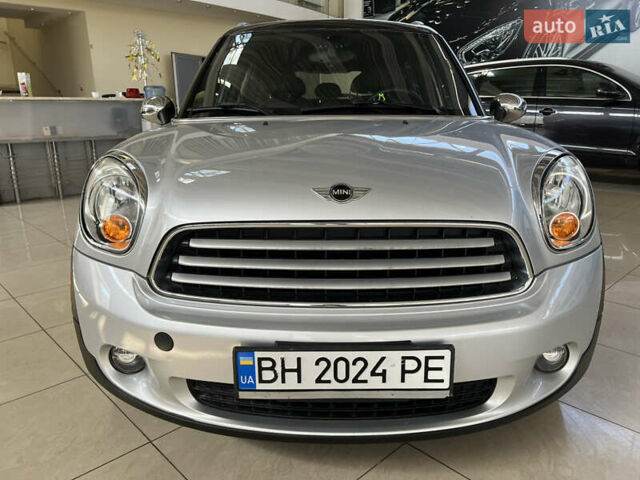 Серый Мини Кантримен, объемом двигателя 1.6 л и пробегом 100 тыс. км за 9999 $, фото 2 на Automoto.ua