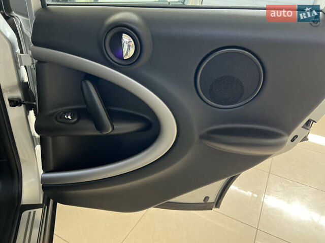 Серый Мини Кантримен, объемом двигателя 1.6 л и пробегом 100 тыс. км за 9999 $, фото 14 на Automoto.ua