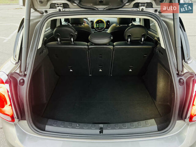 Сірий Міні Кантрімен, об'ємом двигуна 2 л та пробігом 73 тис. км за 20200 $, фото 14 на Automoto.ua