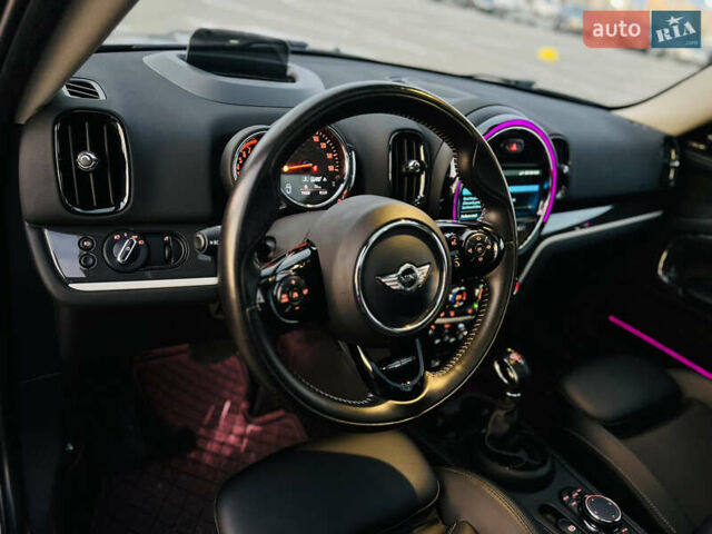 Сірий Міні Кантрімен, об'ємом двигуна 2 л та пробігом 73 тис. км за 20200 $, фото 34 на Automoto.ua