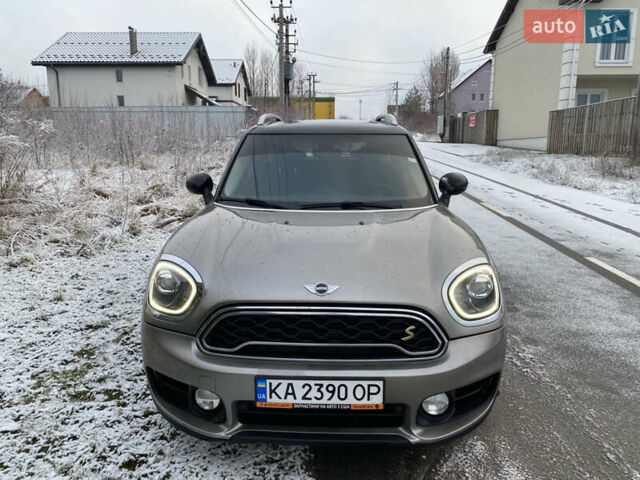 Серый Мини Кантримен, объемом двигателя 2 л и пробегом 121 тыс. км за 15900 $, фото 11 на Automoto.ua