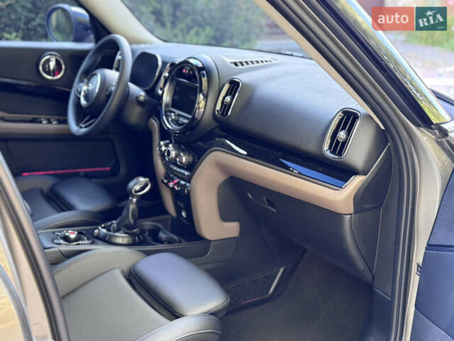 Серый Мини Кантримен, объемом двигателя 2 л и пробегом 77 тыс. км за 23500 $, фото 48 на Automoto.ua