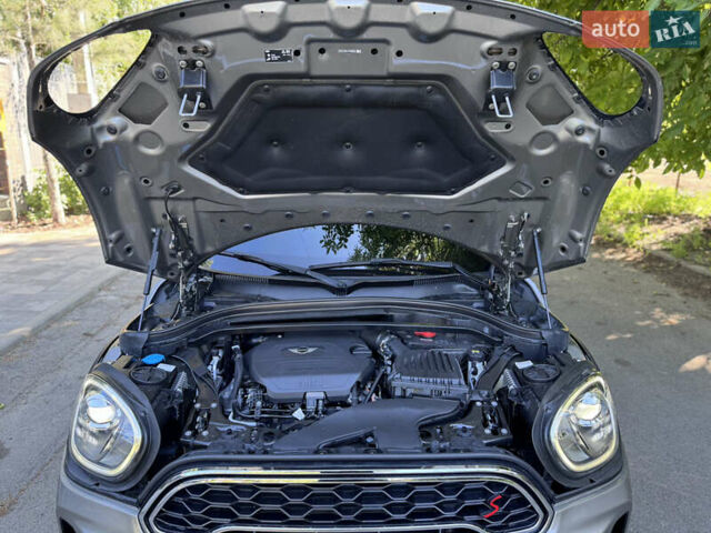 Серый Мини Кантримен, объемом двигателя 2 л и пробегом 77 тыс. км за 23500 $, фото 4 на Automoto.ua