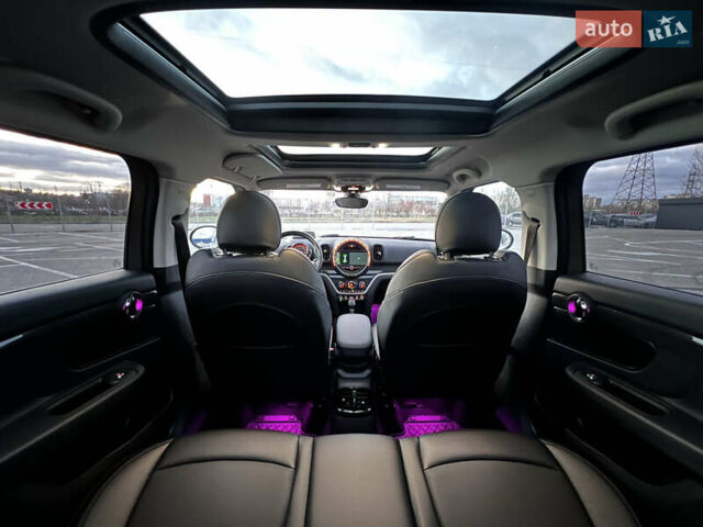 Сірий Міні Кантрімен, об'ємом двигуна 2 л та пробігом 73 тис. км за 20200 $, фото 20 на Automoto.ua