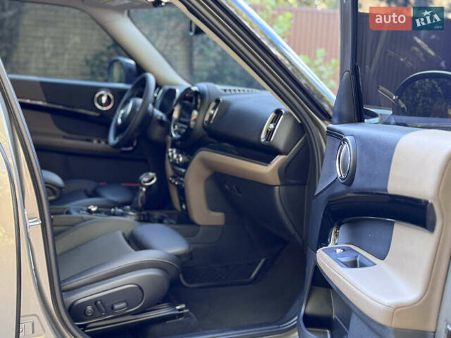 Серый Мини Кантримен, объемом двигателя 2 л и пробегом 77 тыс. км за 23500 $, фото 49 на Automoto.ua