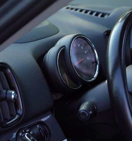 Сірий Міні Кантрімен, об'ємом двигуна 2 л та пробігом 66 тис. км за 18600 $, фото 2 на Automoto.ua