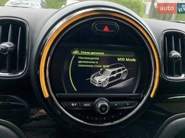 Серый Мини Кантримен, объемом двигателя 2 л и пробегом 125 тыс. км за 21000 $, фото 4 на Automoto.ua