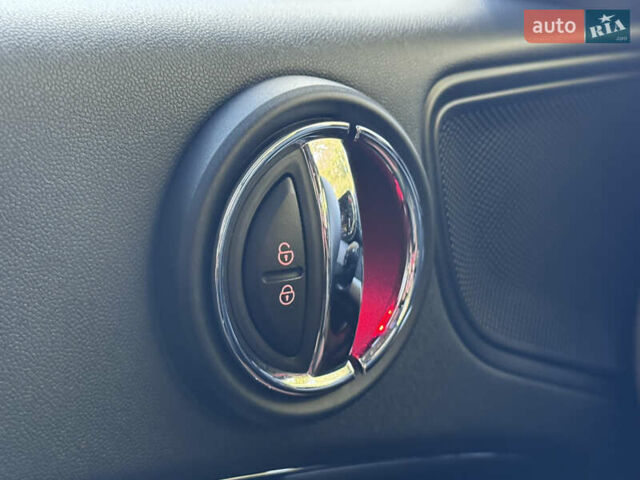 Серый Мини Кантримен, объемом двигателя 2 л и пробегом 77 тыс. км за 23000 $, фото 53 на Automoto.ua