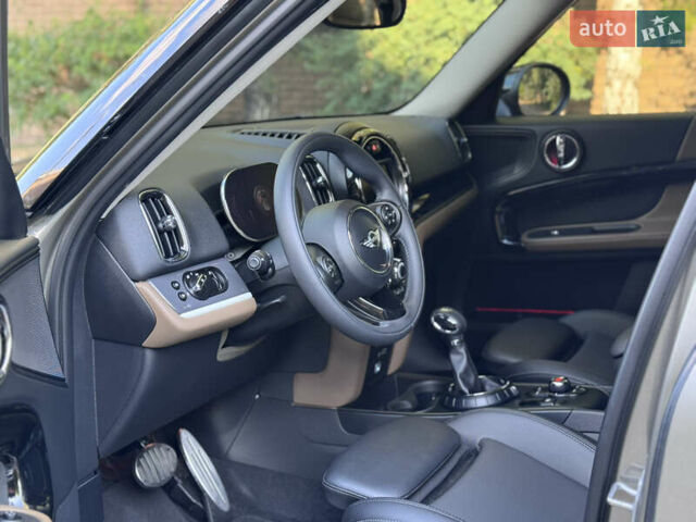 Серый Мини Кантримен, объемом двигателя 2 л и пробегом 77 тыс. км за 23500 $, фото 38 на Automoto.ua