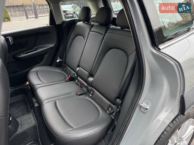 Сірий Міні Кантрімен, об'ємом двигуна 1.5 л та пробігом 101 тис. км за 18900 $, фото 10 на Automoto.ua