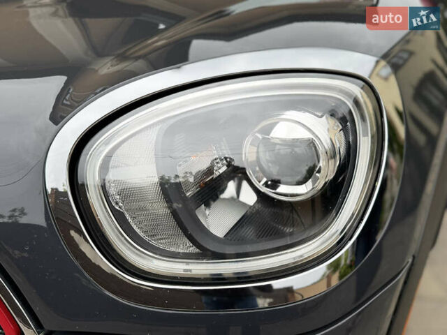 Мини Кантримен 2019 в Черновцах на Automoto.ua Серый Мини Кантримен, объемом двигателя 2 л и пробегом 107 тыс. км за 23900 $, фото 31 на Automoto.ua