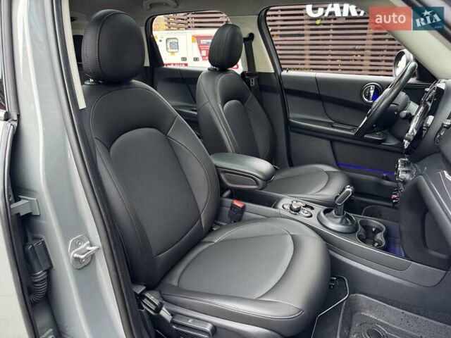 Сірий Міні Кантрімен, об'ємом двигуна 1.5 л та пробігом 101 тис. км за 18900 $, фото 12 на Automoto.ua